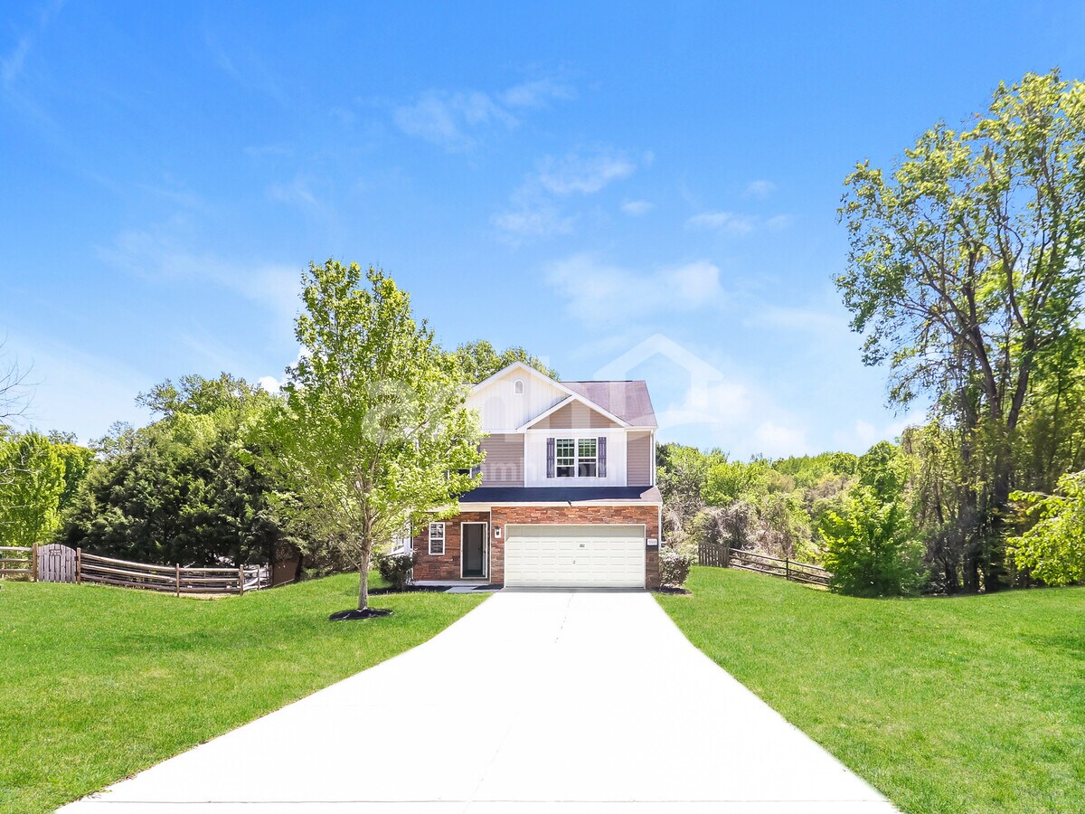 Photo - 7703 McCarron Way