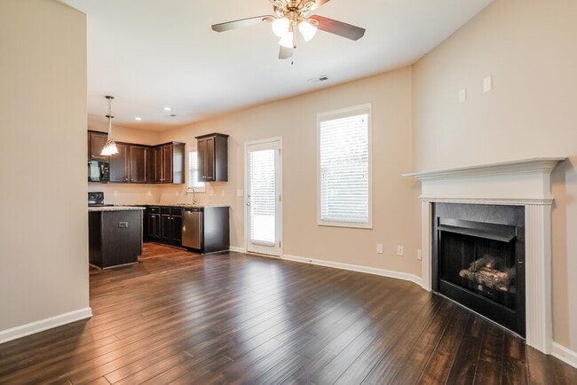 Photo - 422 Crawford Pkwy