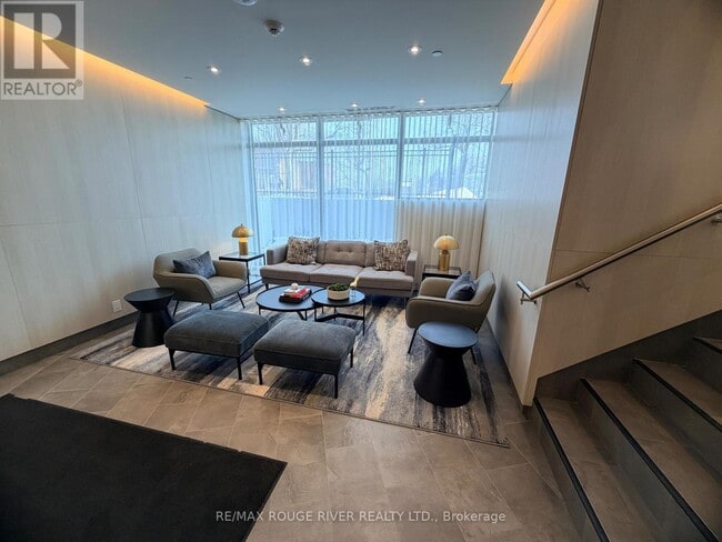 Photo - 2 Manderley Dr