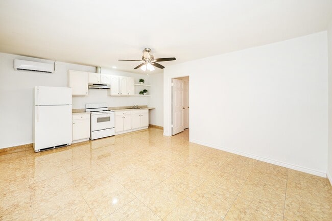 Photo - 1005 Andrew Ave