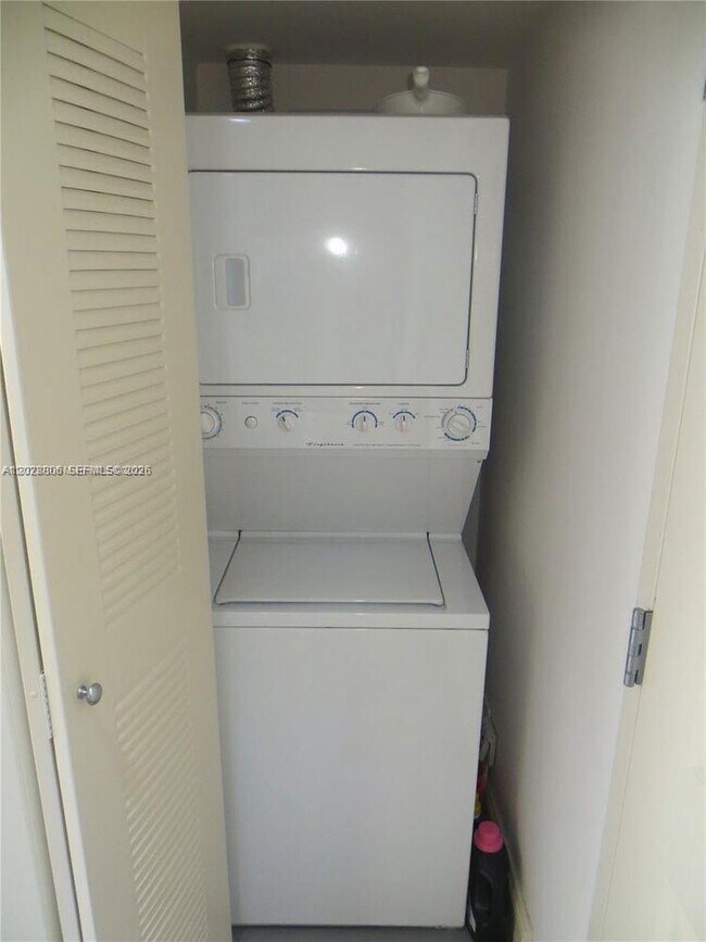 Photo - 111 E Flagler St Unit 402
