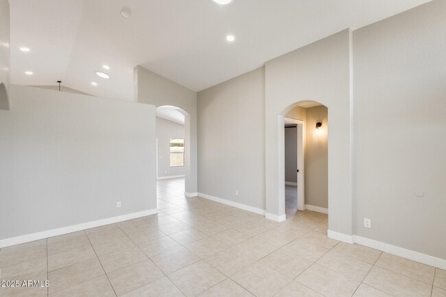 Photo - 9842 W Burnett Rd