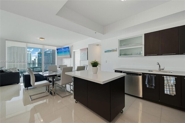 Photo - 90 SW 3rd St Unit 3511
