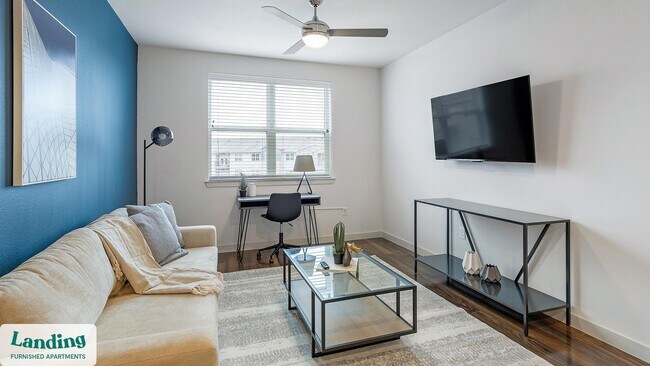 Photo - 255 Williamsburg Pkwy Unidad B310.1409531