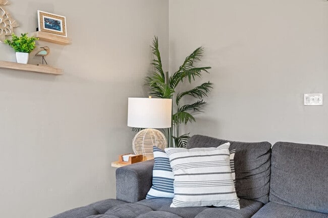 Photo - 16730 Suffolk Ave Unidad ID1460939P