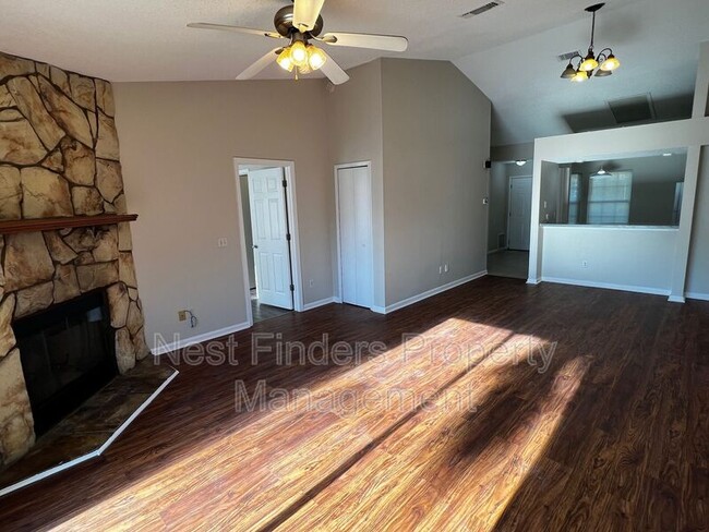 Photo - 2532 White Horse Rd E Casa
