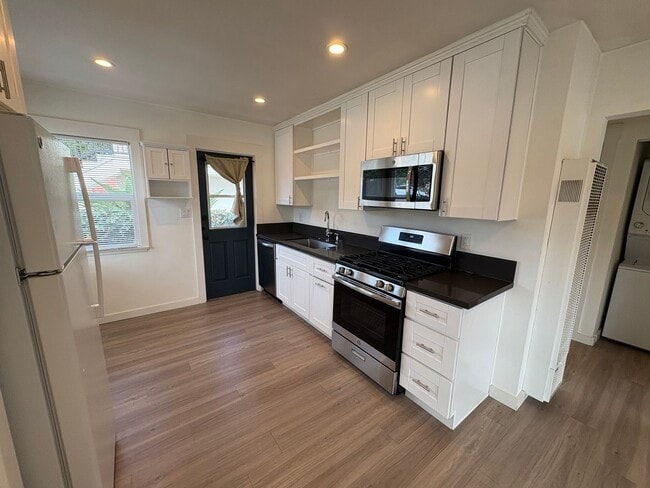 Photo - 2101-2107 Reed Ave. Unit 2101