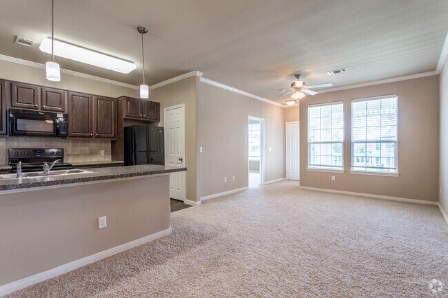 2BR, 2BA - 1,127SF - Summer House