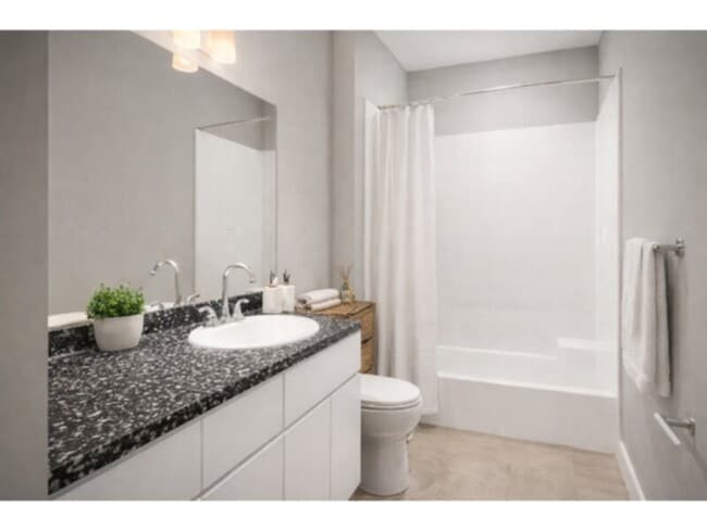 Photo - 5992 Summerhill - 2 beds unit with elevator access