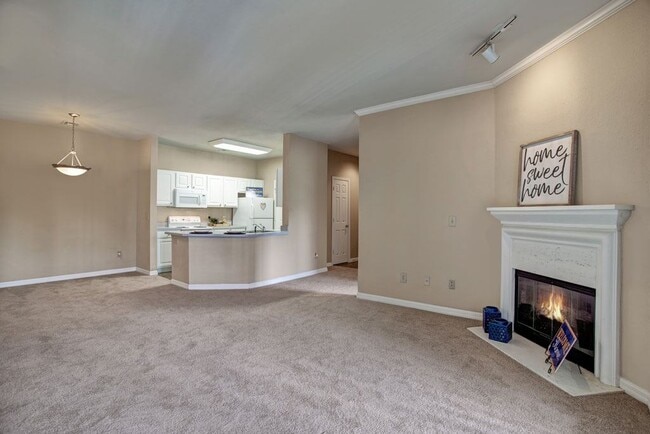 Lincoln Villas on Memorial Living Room - Lincoln Villas on Memorial