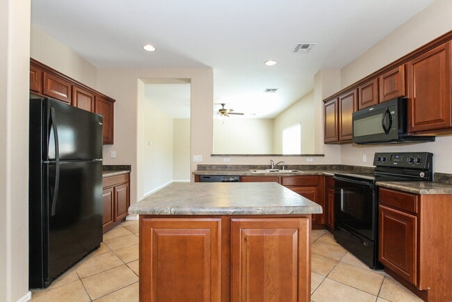 Photo - 17559 W Bridger St