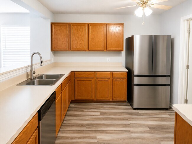 Photo - 21907 Willow Shade Ln