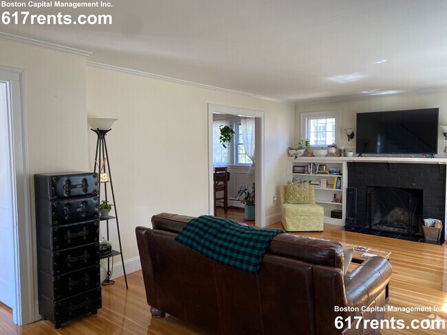Building Photo - 22 Cleveland Rd Unit 1 Rental