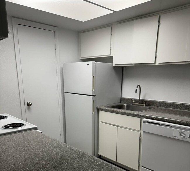 Photo - 9231 N 99th Ave