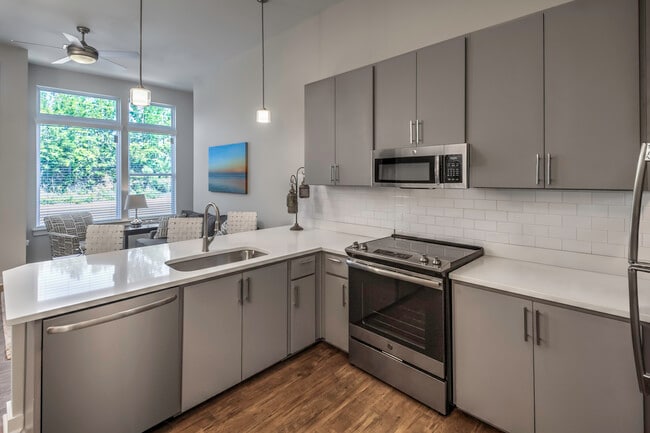 Photo - 300 Optimist Park