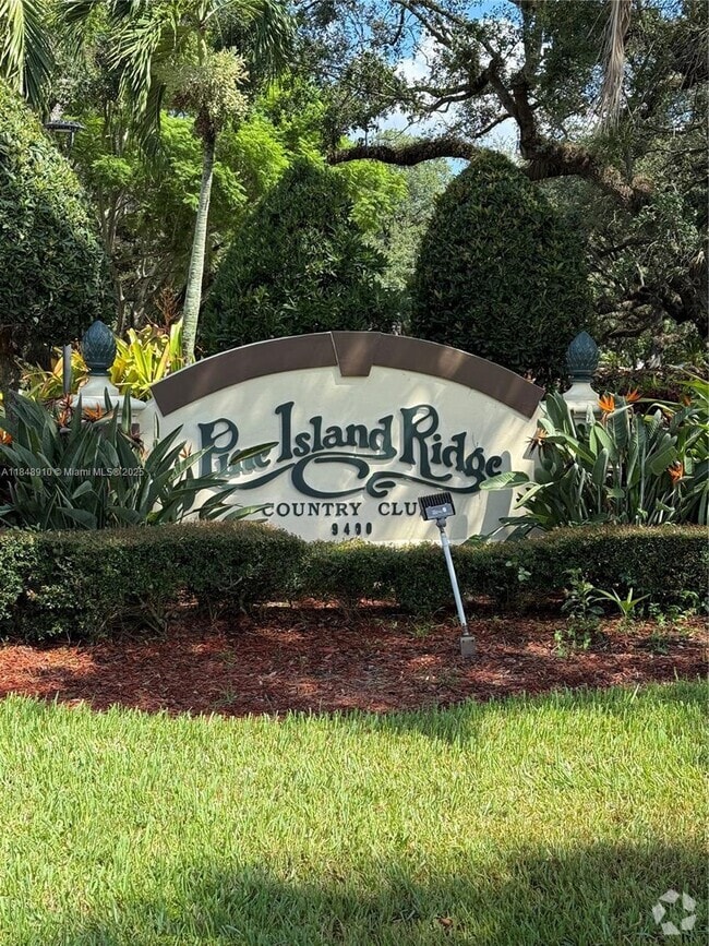 Building Photo - 9450 Poinciana Pl Unit 108 Rental
