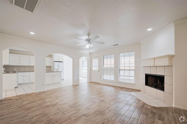 Building Photo - 10037 Morocco Rd Rental