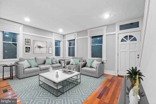 Photo - 5521 Mattfeldt Ave