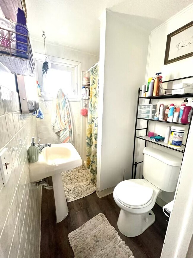 Photo - 1327 W Main St