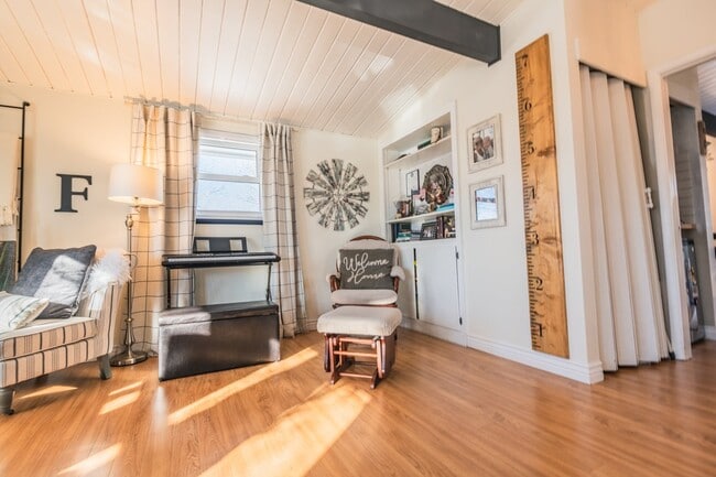 Photo - 1419 Sanders Dr