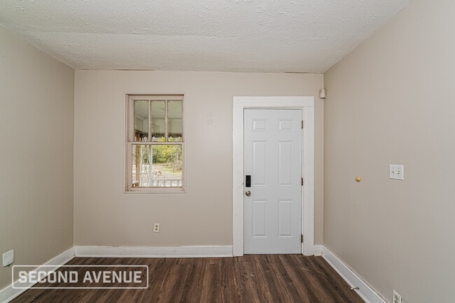 Photo - 2709 Powderly Ave SW