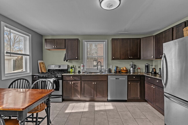 Photo - 281 Williams St Unit 1