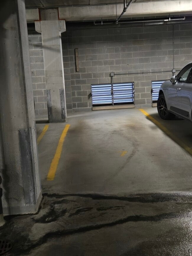 Photo - 811 W 15th Pl Unit 703