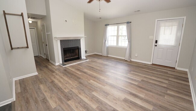 301 Scranton Ct