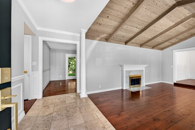 Photo - Luxury 4BR Lafayette Estate: Meticulous Finishes, Private Au Pair Suite & Top Schools!