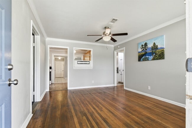 Photo - 1203 Valerie Ave