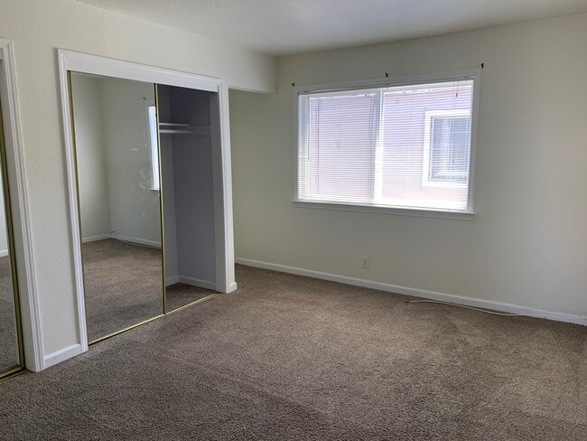 Photo - 1914 Clayton Way Unidad #3