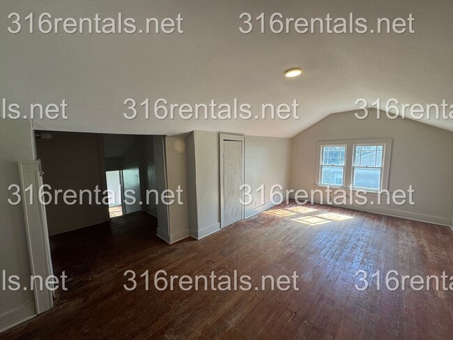 Photo - $949 - 3 Bed 1 Bath - Single Family Home
