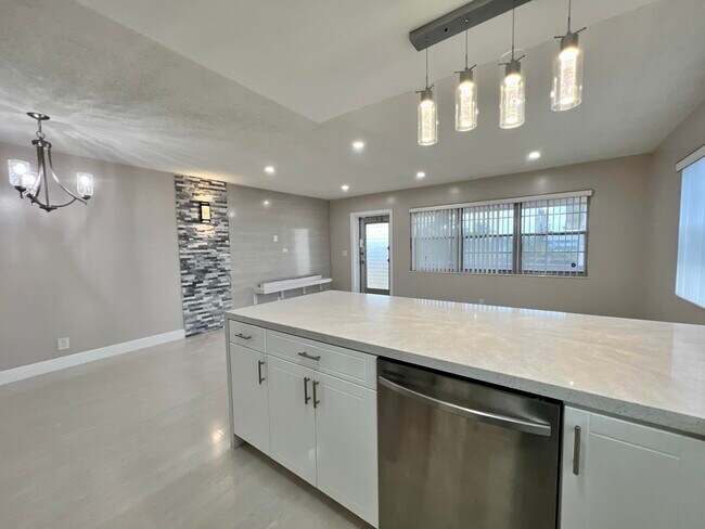 Photo - 18 Andover A