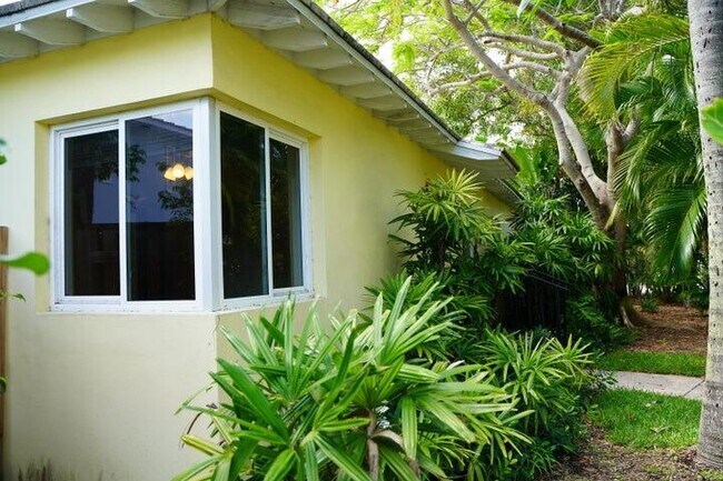Photo - 5215 N Flagler Dr