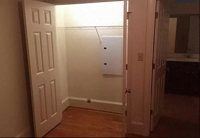 Photo - 9 S Brunswick St