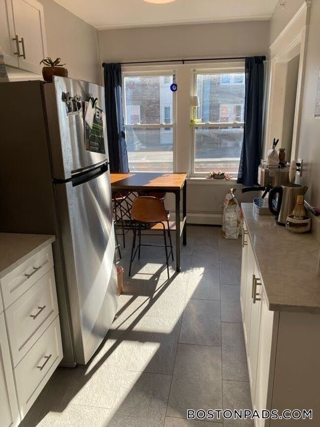 Photo - 233 Lafayette St Unidad 15