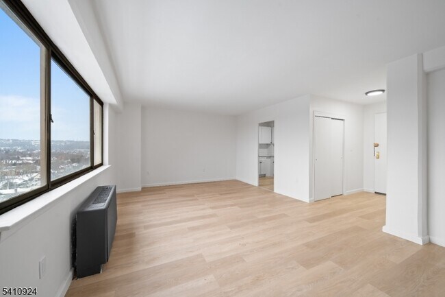 Photo - 275 Prospect St Unidad 16M