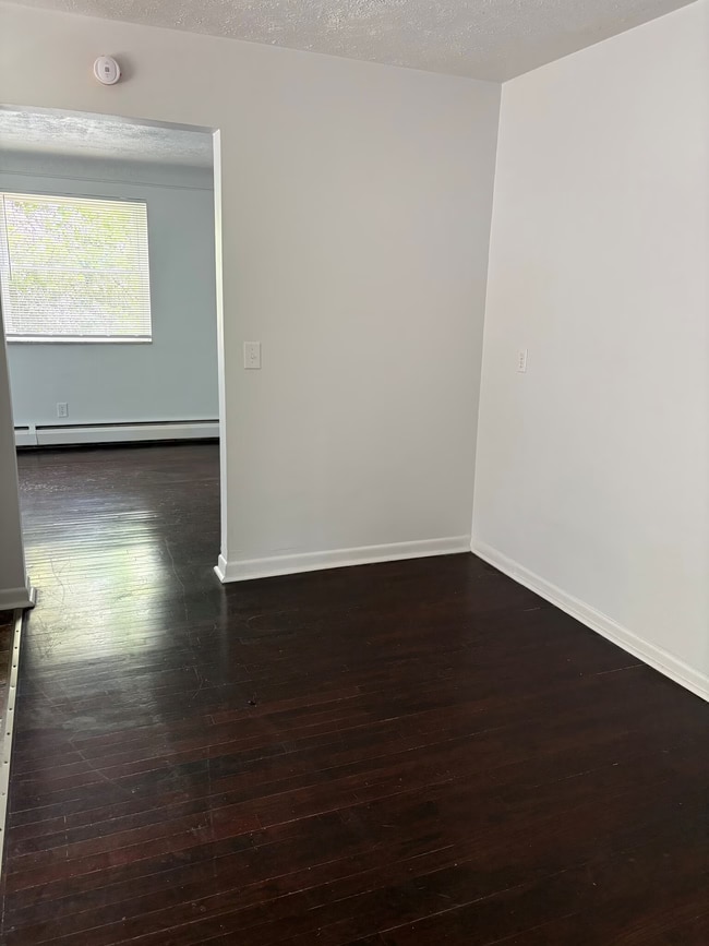 Photo - 2605 Chesterfield Ct