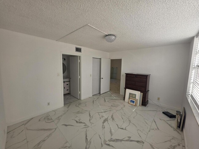 Photo - 8 Willowbrook Ln Unit 106