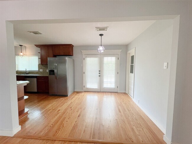 Photo - 2015 Ansbury Dr