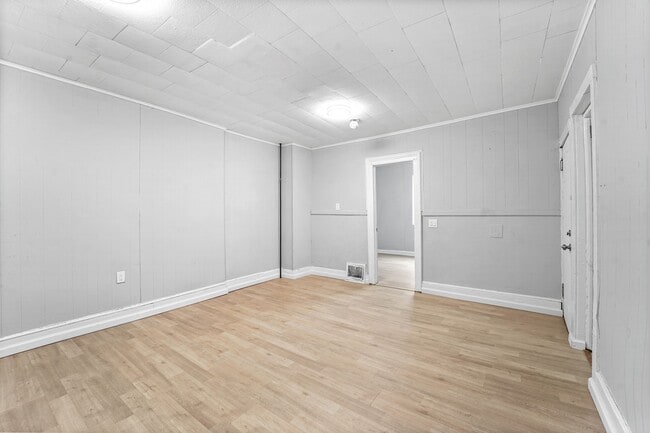 Photo - 28 Lydia St Unit 1-R