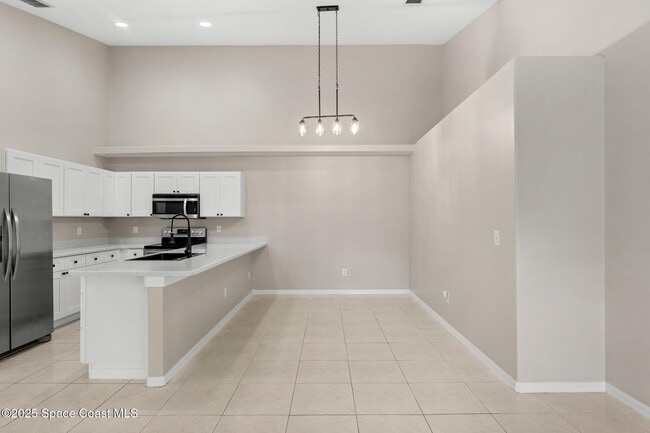 Photo - 158 Empress Ave