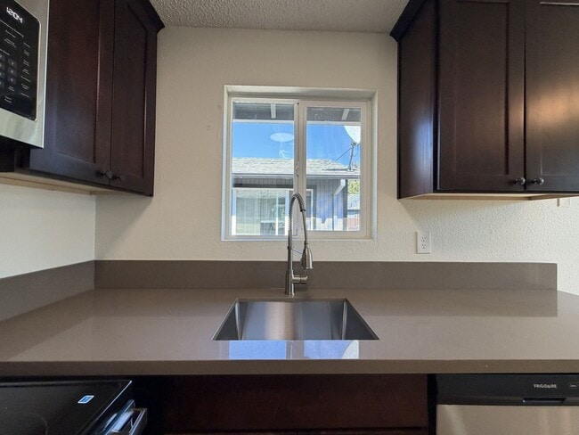 Photo - 5921 SE 83rd Ave Unit #5921