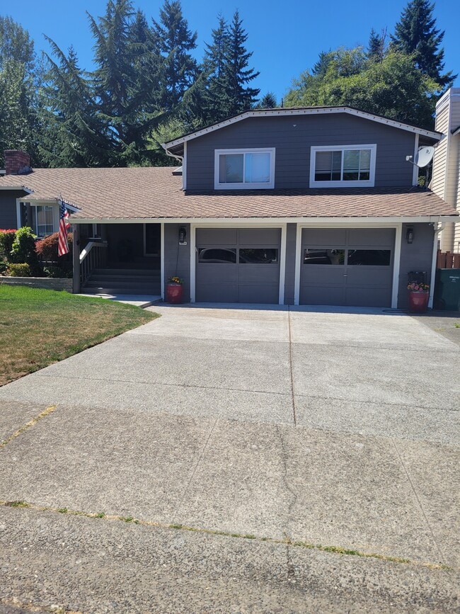Photo - 32215 8th Ave SW Unidad Campus Woods Federal Way