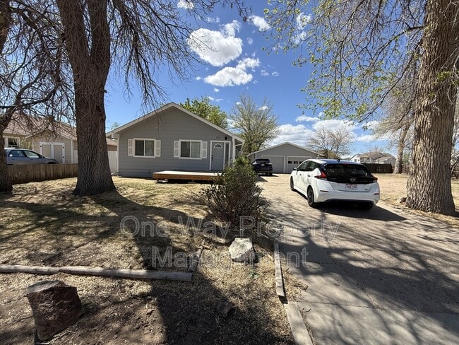 Building Photo - 310 Chimney Park Dr