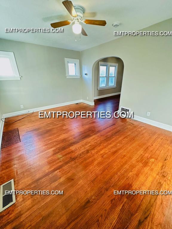 Photo - 314 W 30th St