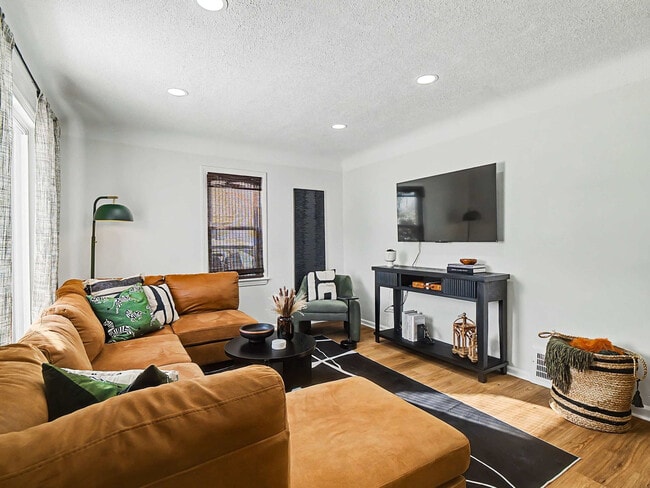 5252 W 45th St Unit SI ID1496134P