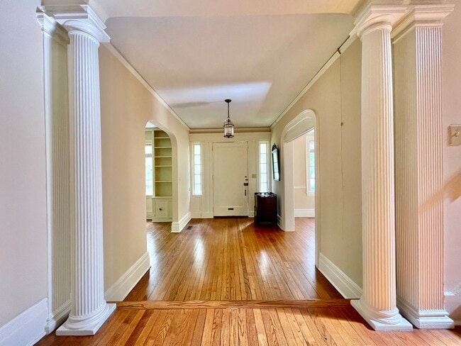 315 E 45th St