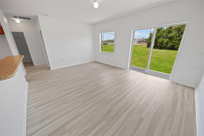 Photo - 959 Cumberland Dr