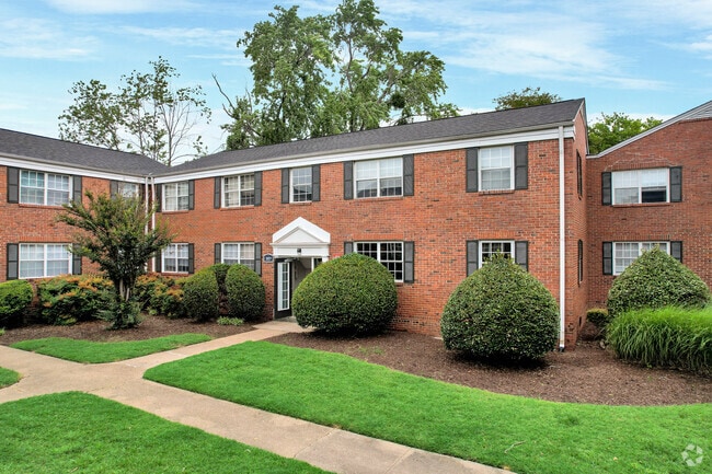 Building Photo - Admiral Pointe Rental